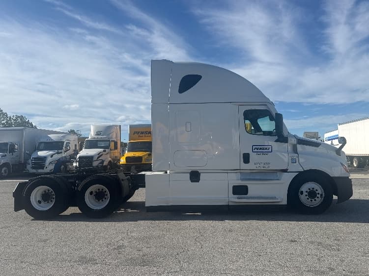 2022 Freightliner Cascadia in Atlanta (Conyers), GA — photo 8