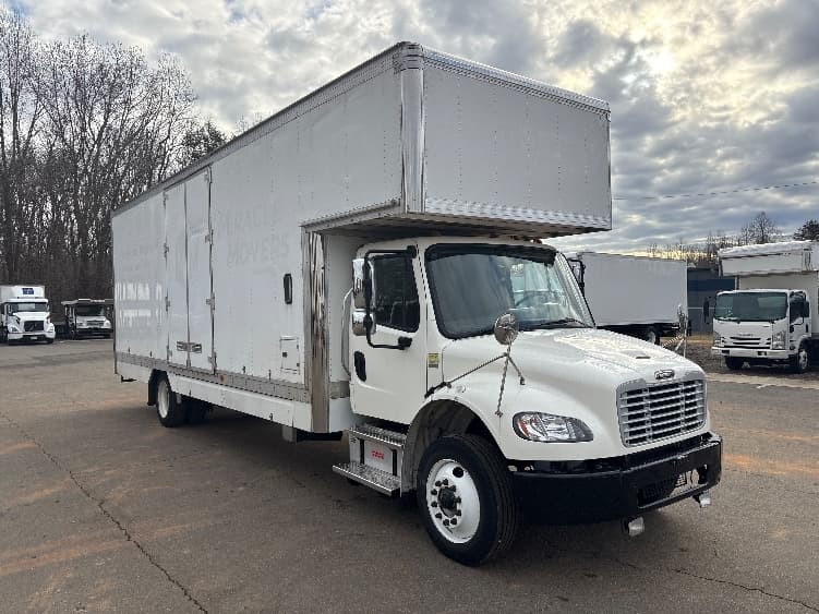 2021 Freightliner M2 106