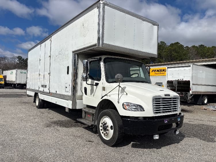 2021 Freightliner M2 106