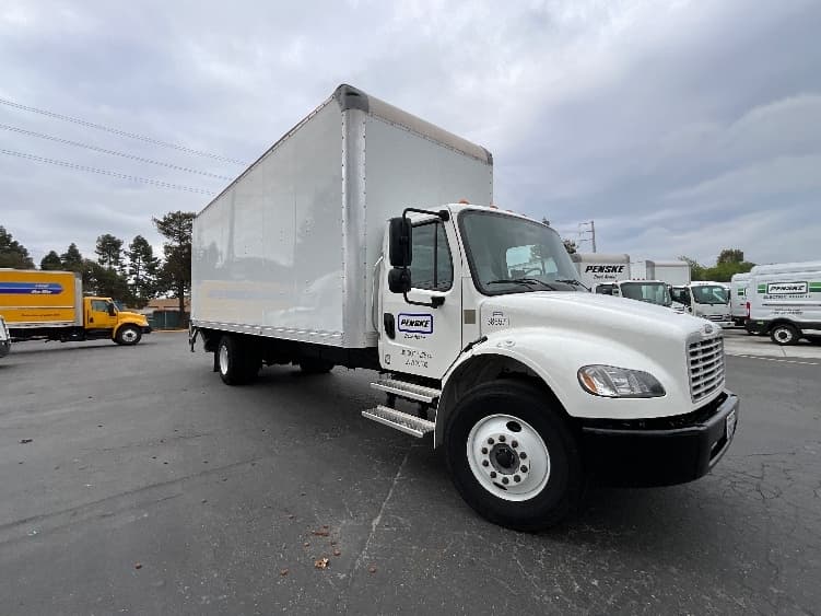 2021 Freightliner M2 106