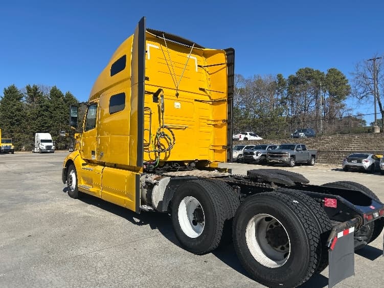 2022 Volvo VNL 760 in Kennesaw, GA — photo 5