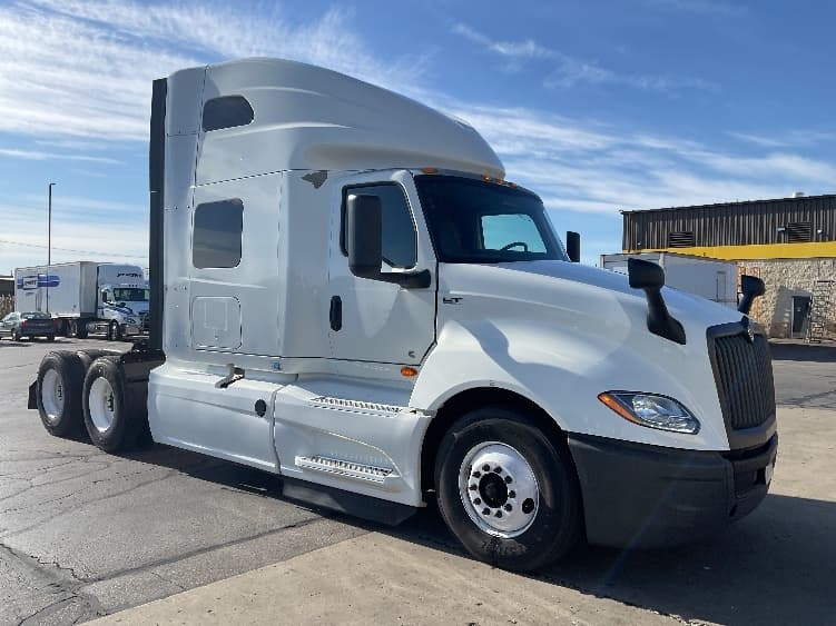 2022 International LT