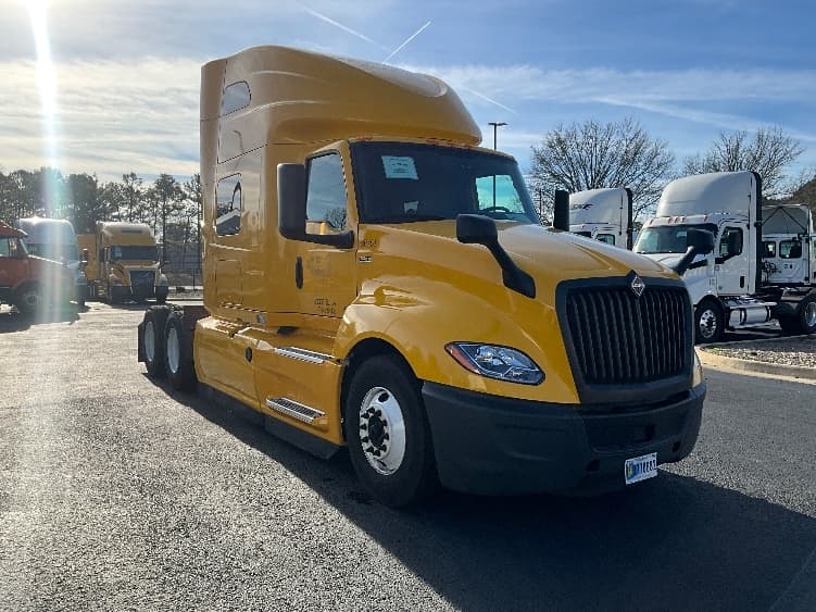 2022 International LT