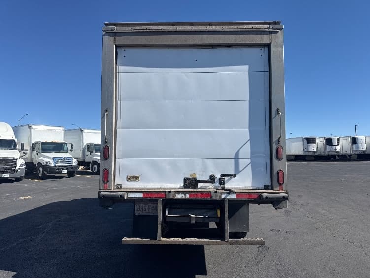 2021 Isuzu NRR in Greeley, CO — photo 7