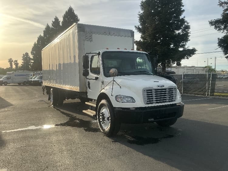 2021 Freightliner M2 106