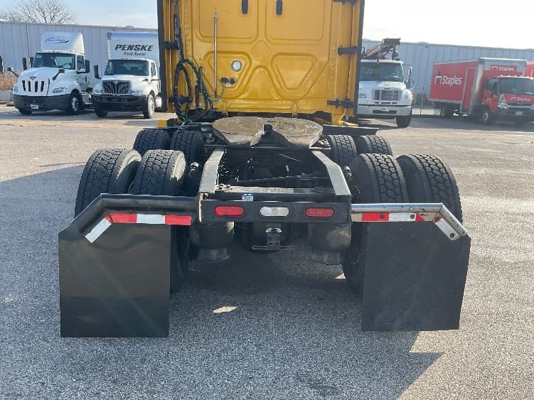 2022 Freightliner Cascadia in Moberly, MO — photo 6