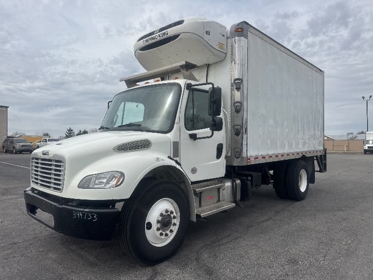 2021 Freightliner M2 106 in Gahanna, OH — photo 3
