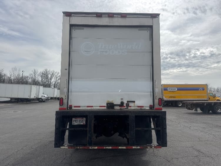 2021 Freightliner M2 106 in Gahanna, OH — photo 7