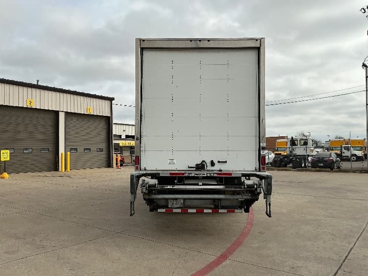 2022 Freightliner M2 106 in Dallas, TX — photo 7
