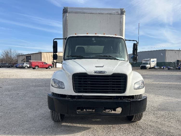 2022 Freightliner M2 106 in Evansville, IN — photo 2
