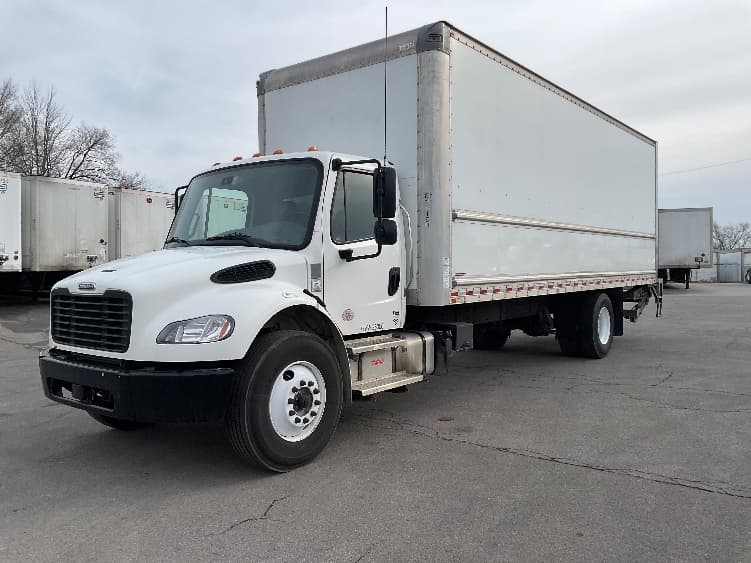 2022 Freightliner M2 106 in Fort Wayne, IN — photo 3
