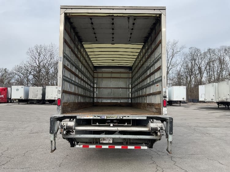 2022 Freightliner M2 106 in Fort Wayne, IN — photo 8