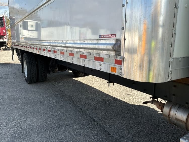 2022 Freightliner M2 106 in Springfield, MO — photo 5