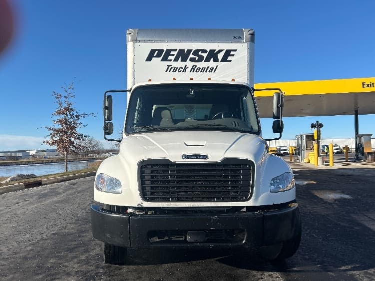 2022 Freightliner M2 106 in Windsor, WI — photo 2