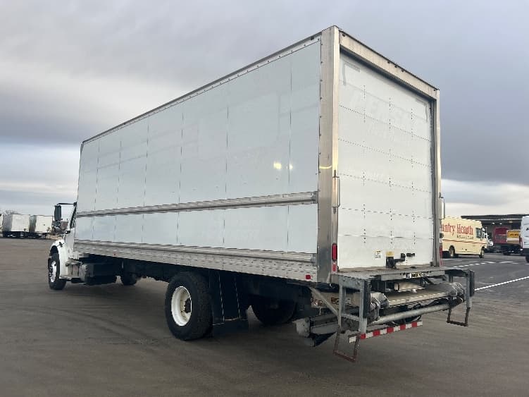 2022 Freightliner M2 106 in Windsor, WI — photo 6