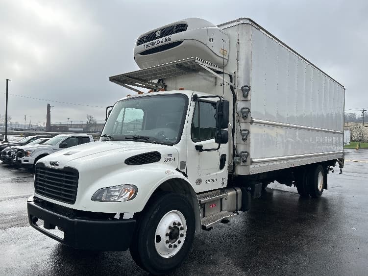 2022 Freightliner M2 106 in Pittsburgh, PA — photo 3