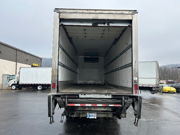 2022 Freightliner M2 106 in Pittsburgh, PA — photo 8