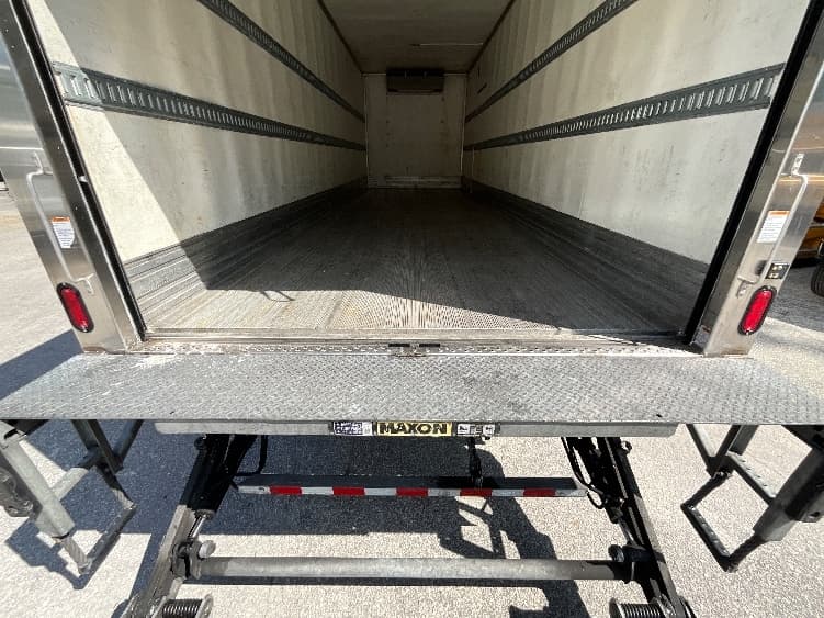 2022 Freightliner M2 106 in Ocala, FL — photo 10