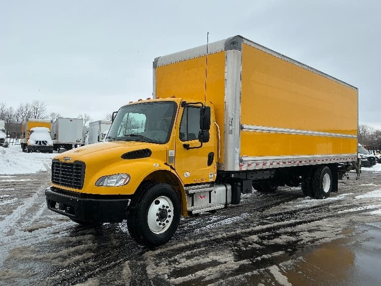 2022 Freightliner M2 106 in South Bend, IN — photo 3