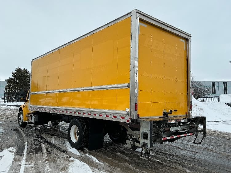 2022 Freightliner M2 106 in South Bend, IN — photo 6