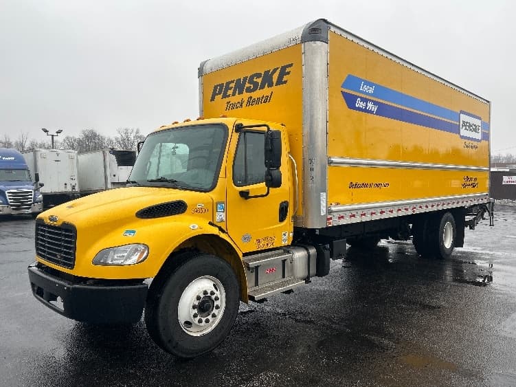 2022 Freightliner M2 106 in Middlefield, OH — photo 3