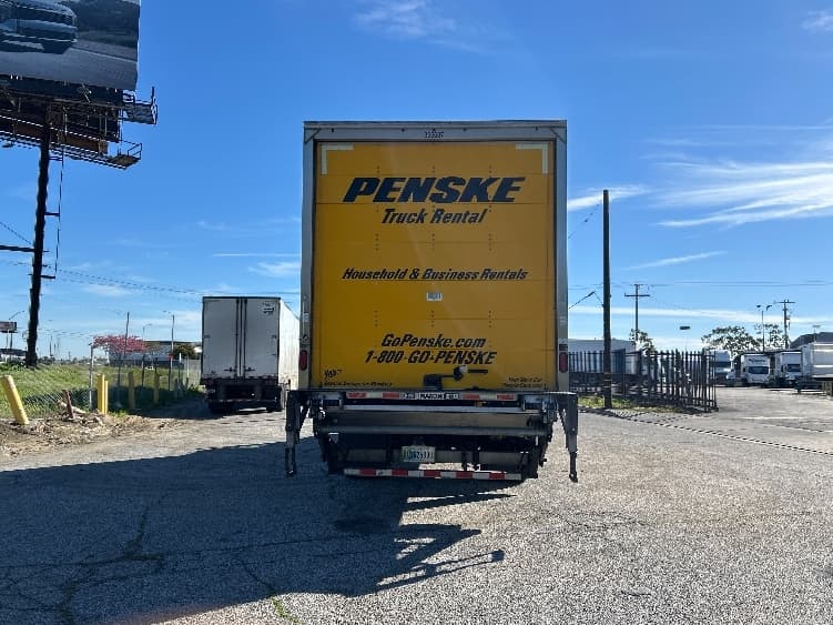 2022 Freightliner M2 106 in Torrance, CA — photo 7