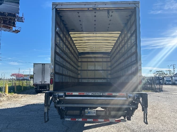 2022 Freightliner M2 106 in Torrance, CA — photo 8