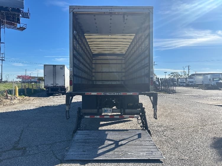 2022 Freightliner M2 106 in Torrance, CA — photo 9
