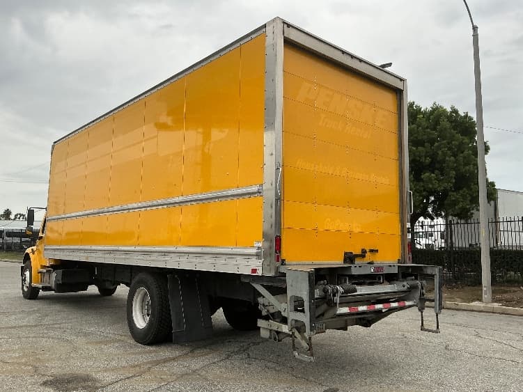 2022 Freightliner M2 106 in Torrance, CA — photo 6