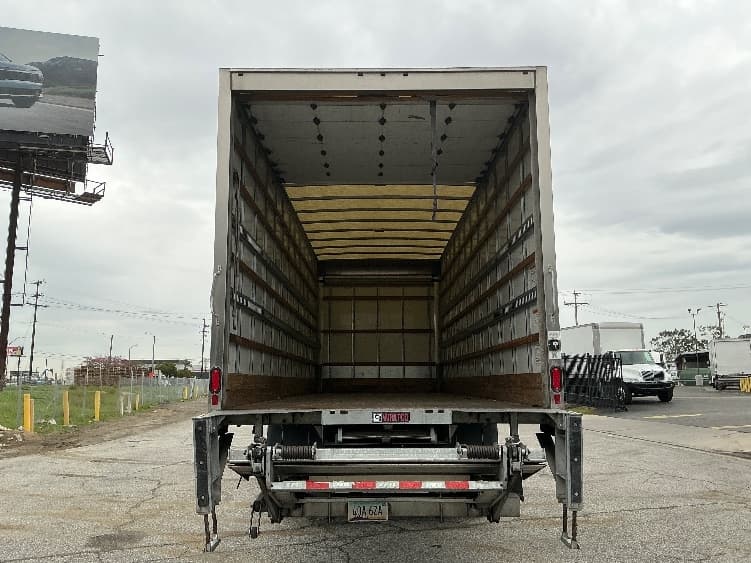 2022 Freightliner M2 106 in Torrance, CA — photo 8