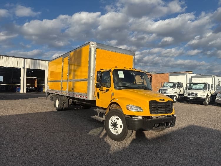 2022 Freightliner M2 106