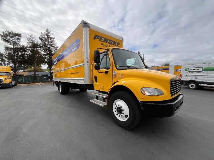 2022 Freightliner M2 106