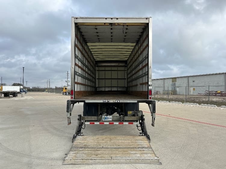 2022 Freightliner M2 106 in Katy, TX — photo 9