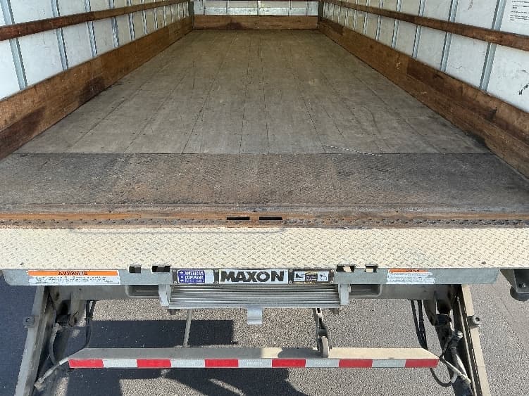 2022 Freightliner M2 106 in Indianapolis, IN — photo 10