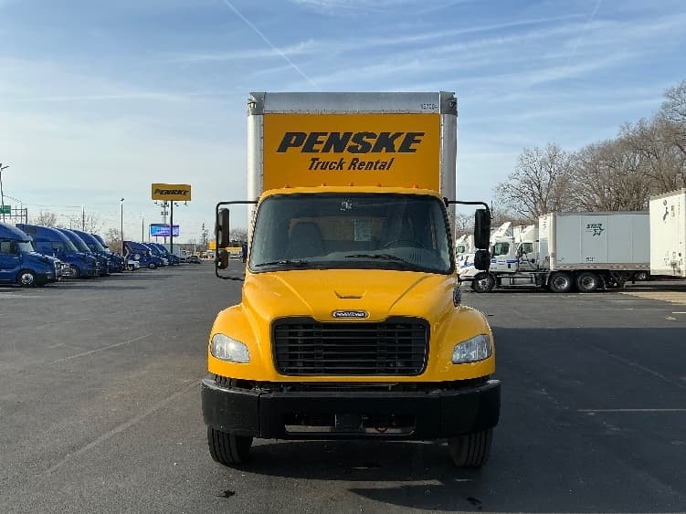 2022 Freightliner M2 106 in Indianapolis, IN — photo 2