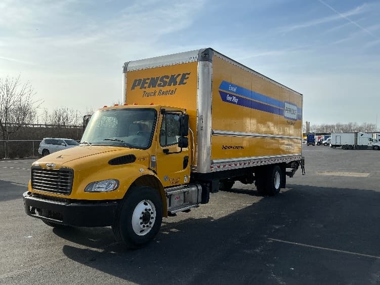 2022 Freightliner M2 106 in Indianapolis, IN — photo 3