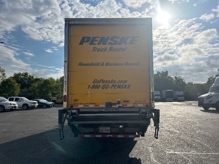 2022 Freightliner M2 106 in San Antonio, TX — photo 7