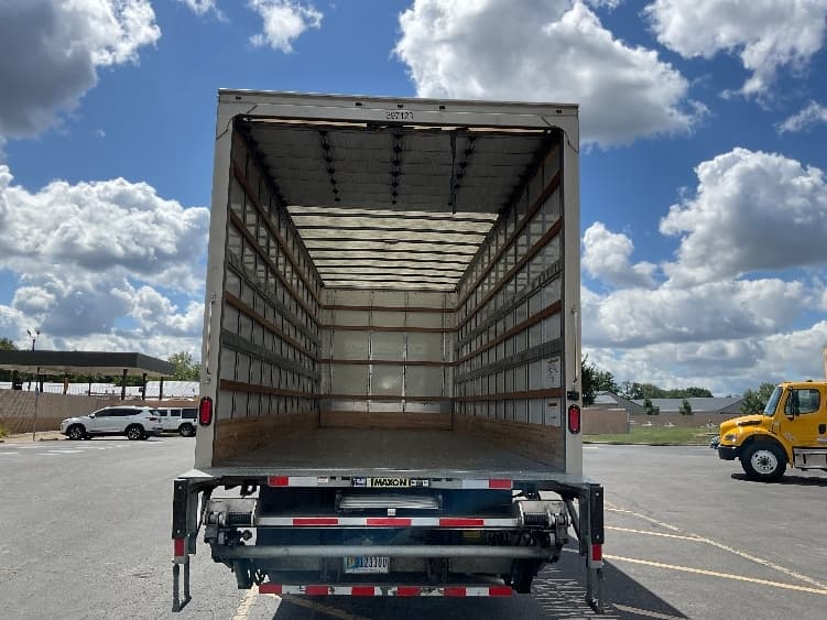2022 Freightliner M2 106 in Gahanna, OH — photo 8