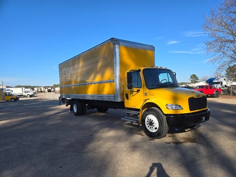 2022 Freightliner M2 106