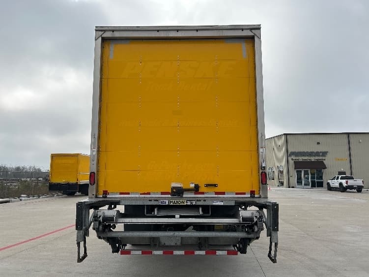 2022 Freightliner M2 106 in Katy, TX — photo 7