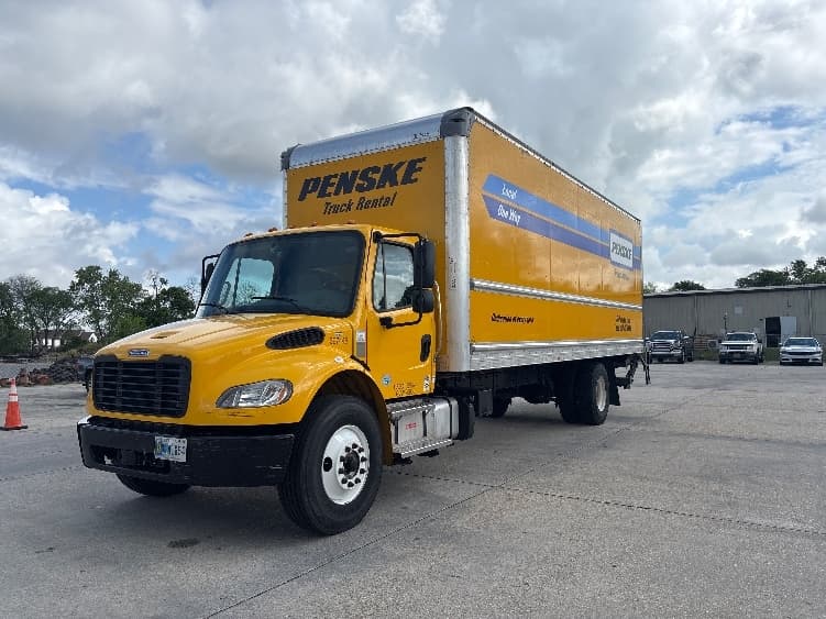 2022 Freightliner M2 106 in Baton Rouge, LA — photo 3