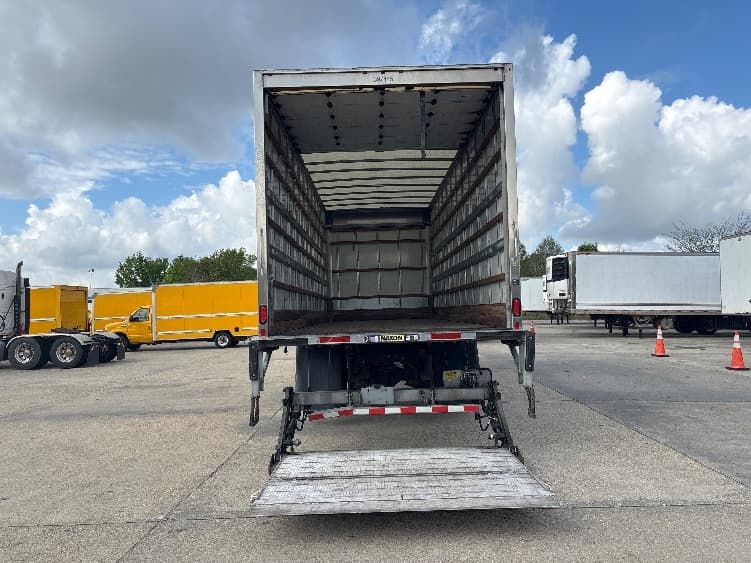 2022 Freightliner M2 106 in Baton Rouge, LA — photo 9