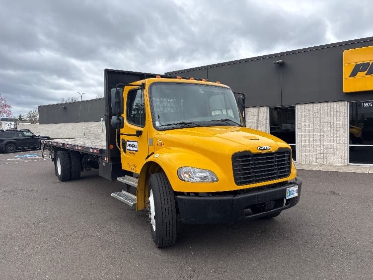 2022 Freightliner M2 106