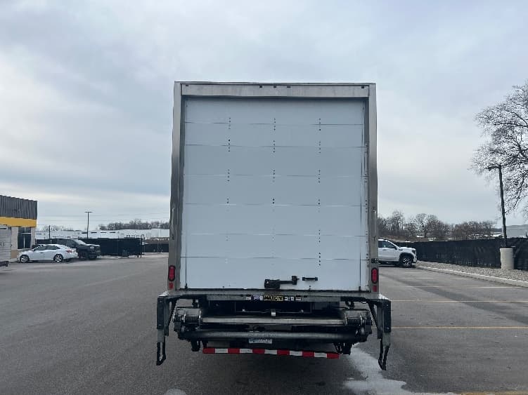 2022 Freightliner M2 106 in Byron Center, MI — photo 7