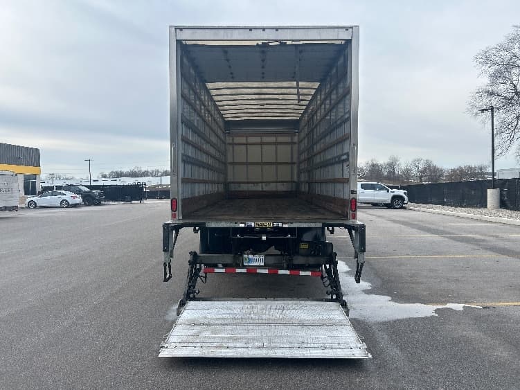 2022 Freightliner M2 106 in Byron Center, MI — photo 9