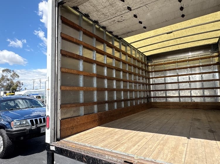 2021 Isuzu NQR in Torrance, CA — photo 9