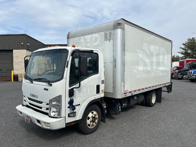 2021 Isuzu NPR in Essex, MD — photo 3