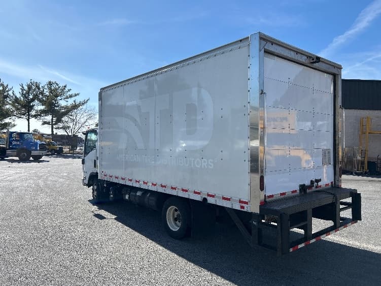 2021 Isuzu NPR in Essex, MD — photo 6
