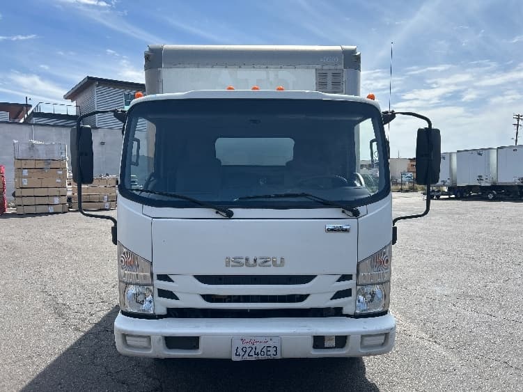 2022 Isuzu NPR in Fontana, CA — photo 2
