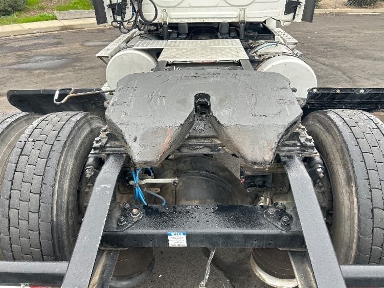 2022 Freightliner Cascadia in Stockton, CA — photo 6